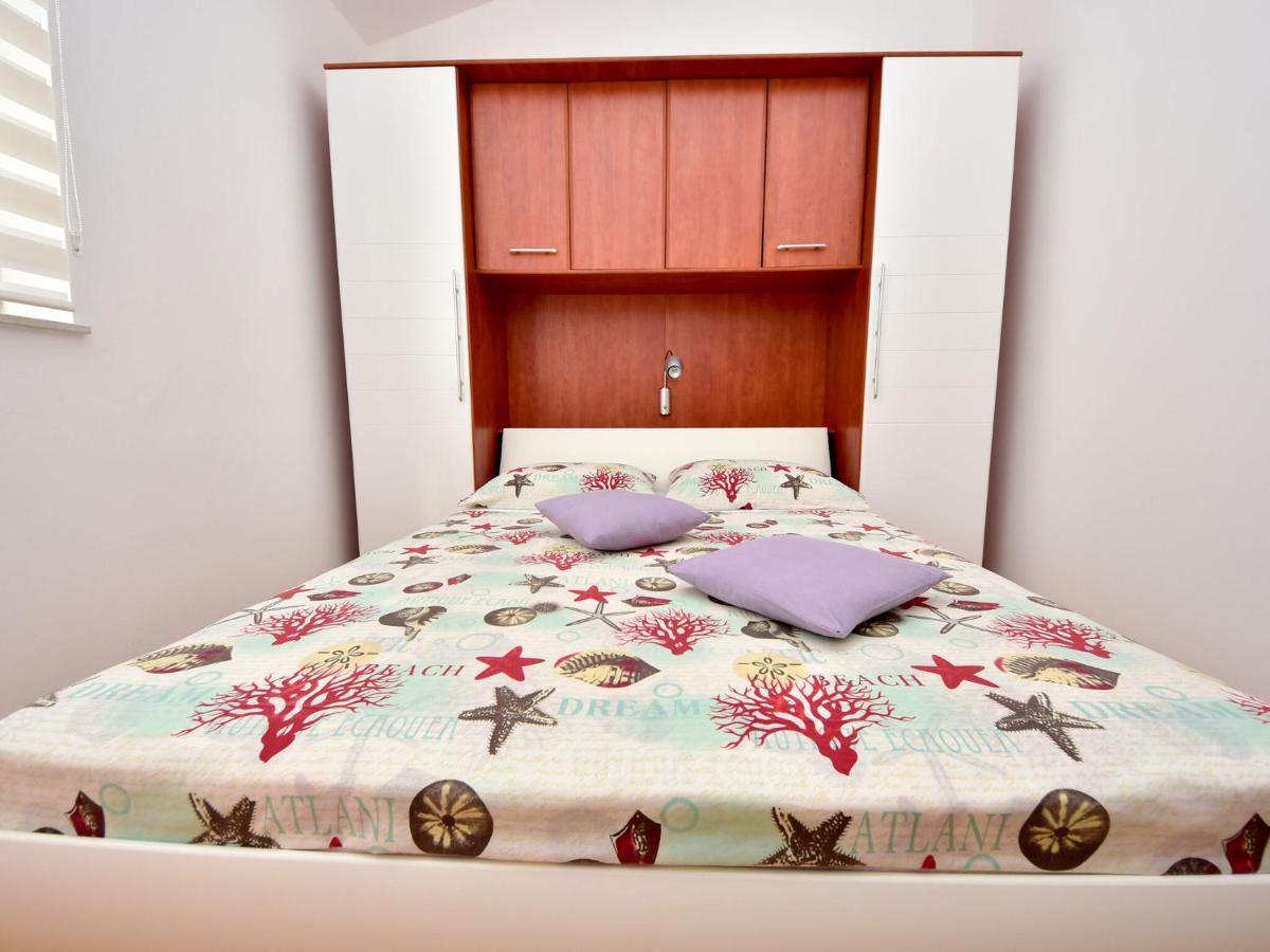 Cozy Holiday Home In Krusevo With Garden Extérieur photo