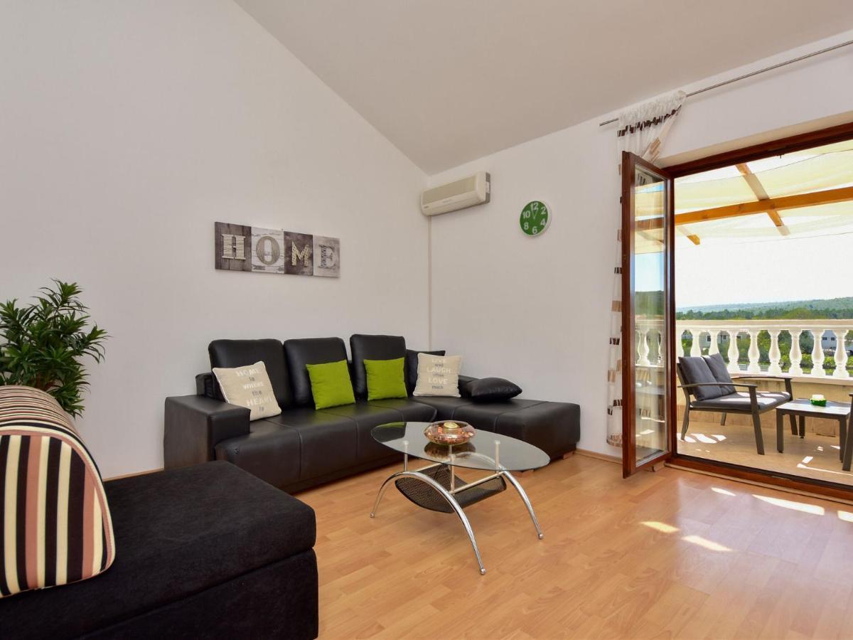 Cozy Holiday Home In Krusevo With Garden Extérieur photo